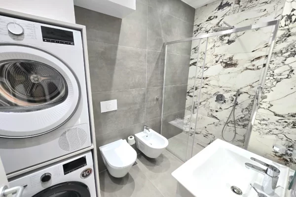 Shtepi me qera Apartament ne Tirane, 2+1, Mobilimi E mobiluar, Pagesa 1,000  Euro.