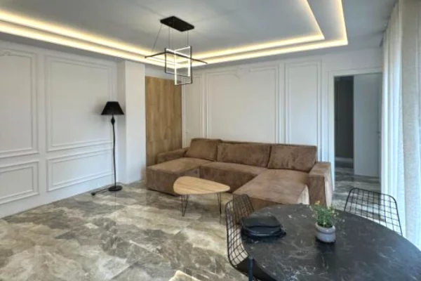 Shtepi me qera 1+1 ne Tirane - 650 Euro