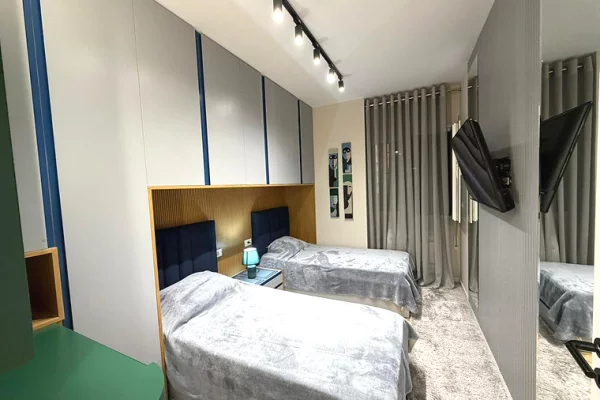 Shtepi me qera Apartament ne Tirane, 2+1, Mobilimi E mobiluar, Pagesa 1,100  Euro.