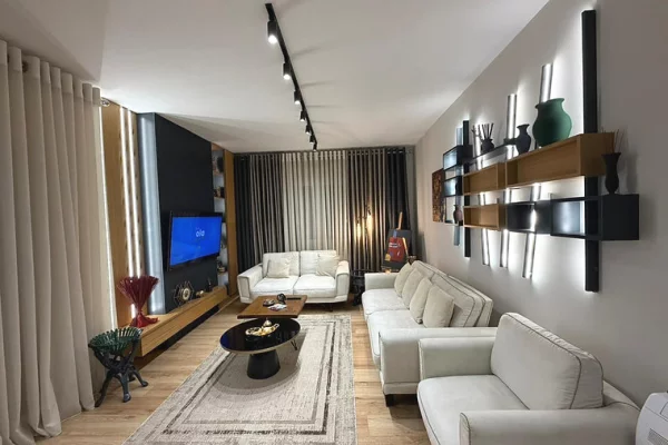 Casa in affitto 2+1 a Tirana - 1,100 Euro