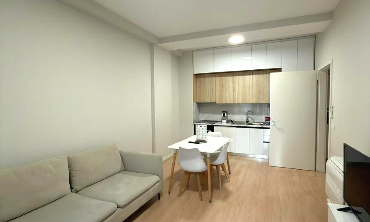 Shtepi ne shitje Apartament ne Tirane, 2+1, Mobilimi E mobiluar, Pagesa 235,000  Euro.