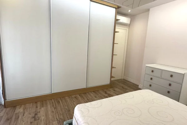 Shtepi ne shitje Apartament ne Tirane, 2+1, Mobilimi E mobiluar, Pagesa 410,000  Euro.