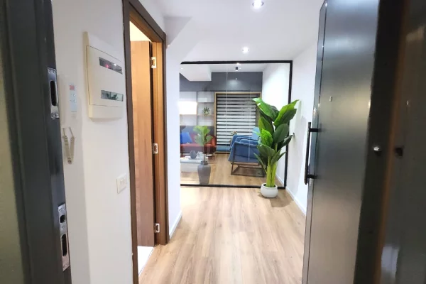 🏢Jepet me Qira Zyre 75 m2 te Kompleksi Square 21!