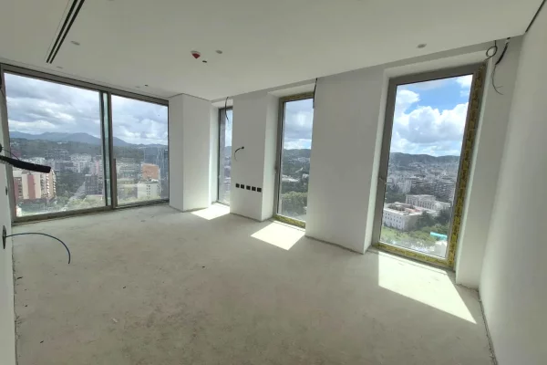 Ambient biznesi me qera 3+1 ne Tirane - 3,000 Euro