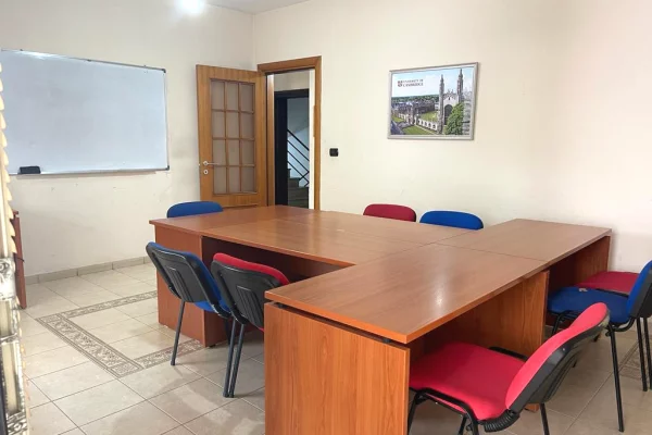 🏢Jepet Ambient per Zyra me Qira ne Don Bosko!