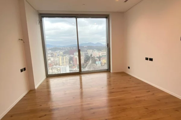 Ambient biznesi me qera 3+1 ne Tirane - 3,000 Euro