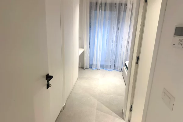 Shtepi me qera Vila Luksoze ne Tirane, 3+1, Mobilimi E mobiluar, Pagesa 3,400  Euro.