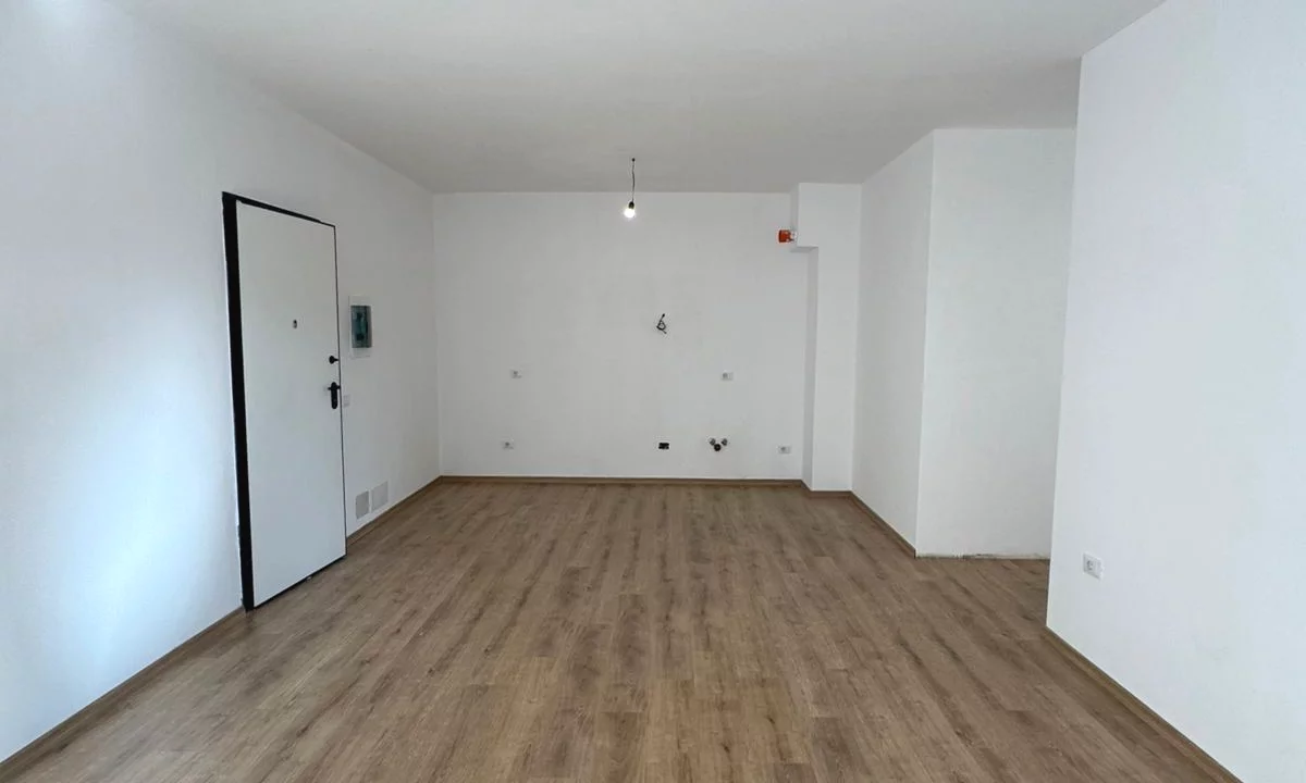 Apartment for sale in Tirana 2+1, Emty