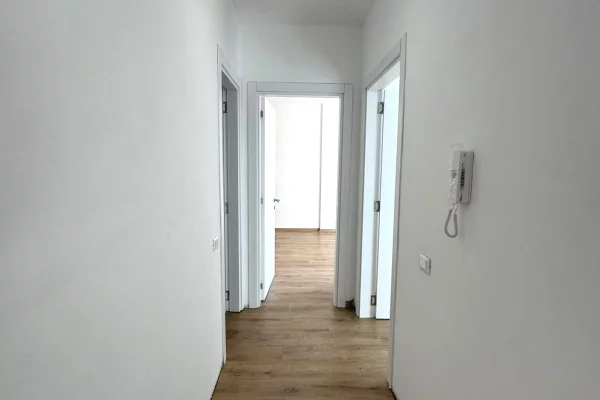 Apartment for sale in Tirana 2+1, Emty