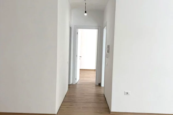 Apartment for sale in Tirana 2+1, Emty