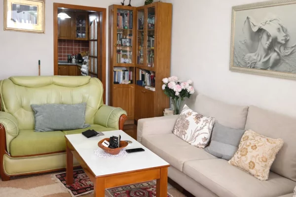 📣Shitet Apartament 2+1 Perballe Harry Fultz, Tiranë🔑