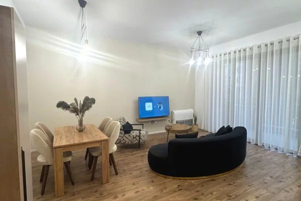 Shtepi me qera Apartament ne Tirane, 1+1, Mobilimi E mobiluar, Pagesa 800  Euro.