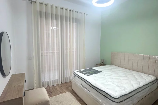 Shtepi me qera Apartament ne Tirane, 1+1, Mobilimi E mobiluar, Pagesa 800  Euro.