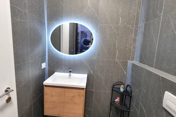 Shtepi me qera Apartament ne Tirane, 2+1, Mobilimi E mobiluar, Pagesa 1,200  Euro.