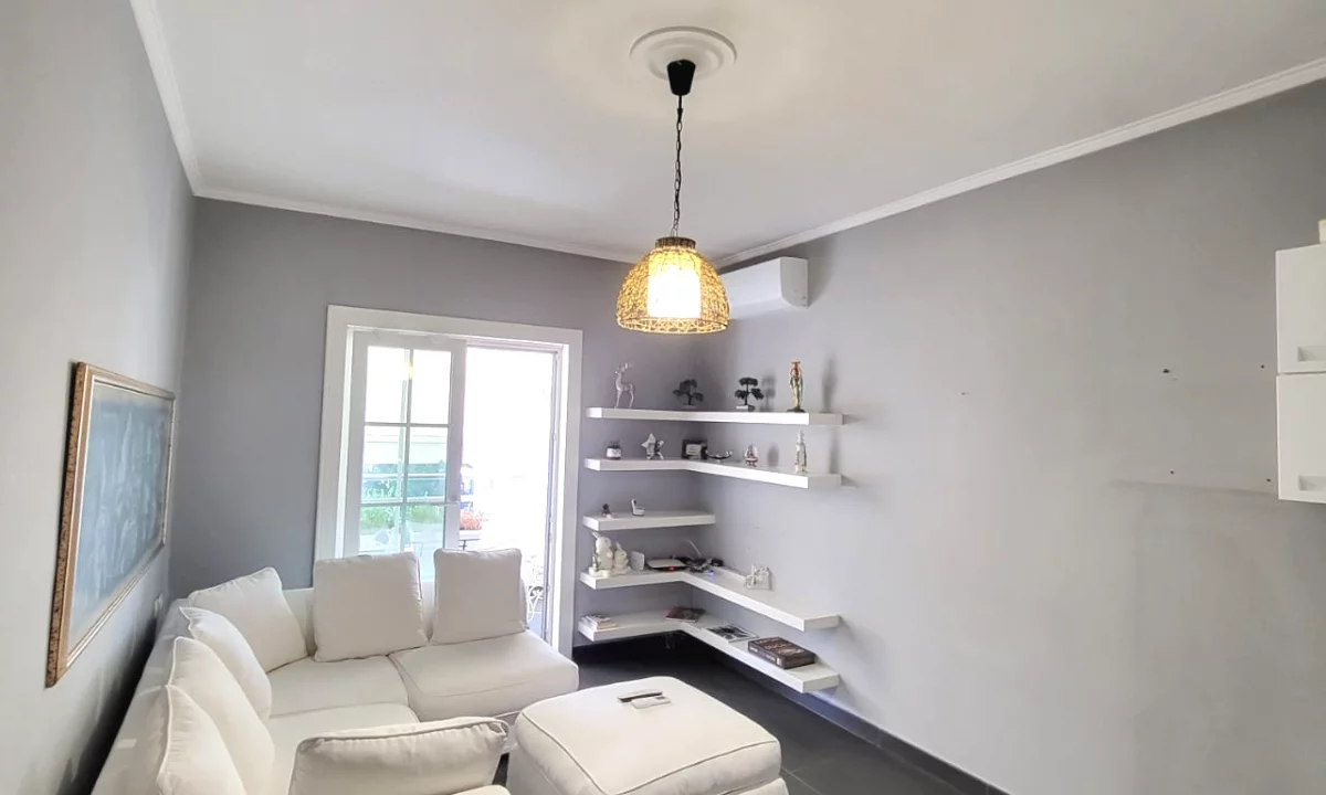 Shtepi me qera Apartament ne Tirane, 1+1, Mobilimi E mobiluar, Pagesa 950  Euro.