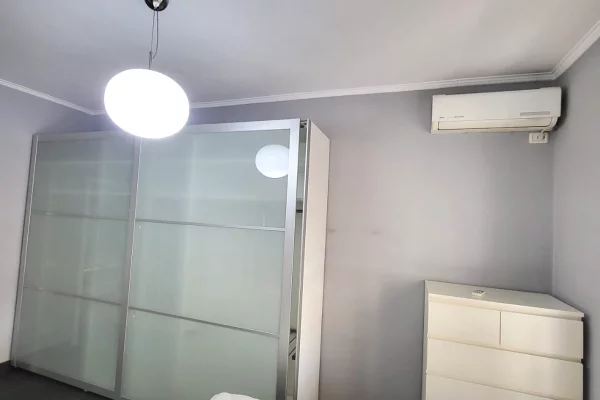 Shtepi me qera Apartament ne Tirane, 1+1, Mobilimi E mobiluar, Pagesa 950  Euro.