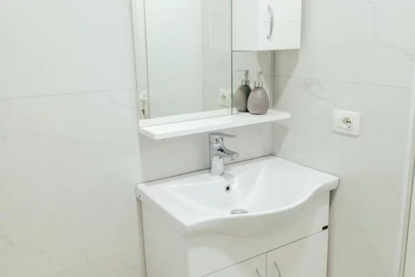 Shtepi me qera Apartament ne Tirane, 1+1, Mobilimi E mobiluar, Pagesa 800  Euro.