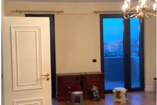 Shtepi ne shitje 1+1 ne Tirane - 260,000 Euro