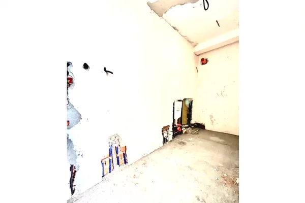 Apartment for sale in Tirana 3+1, Emty