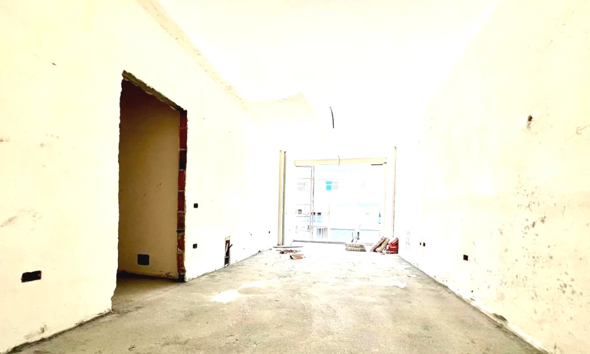 Apartment for sale in Tirana 3+1, Emty