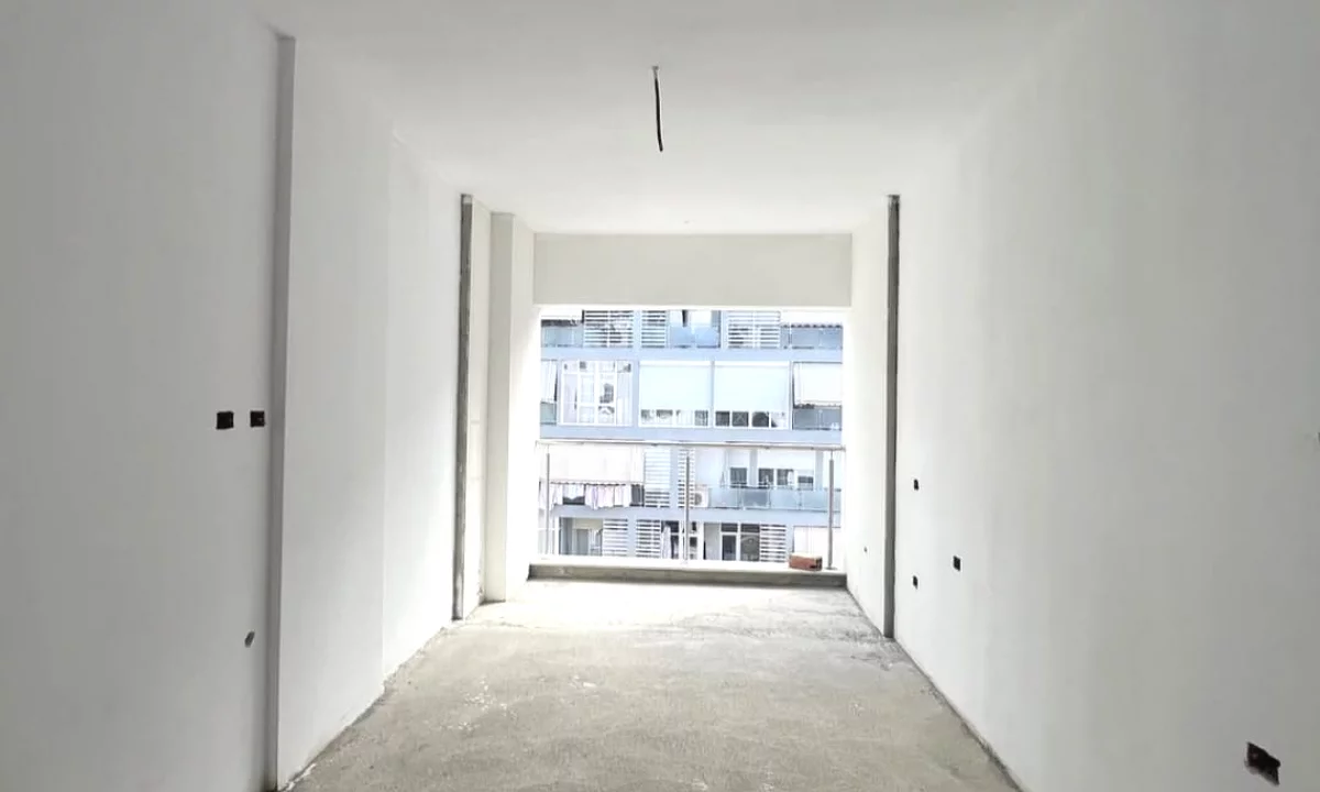 Apartment for sale in Tirana 2+1, Emty