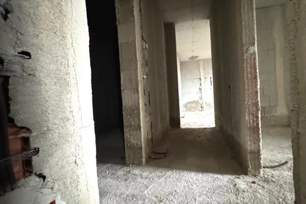 Apartment for sale in Tirana 2+1, Emty