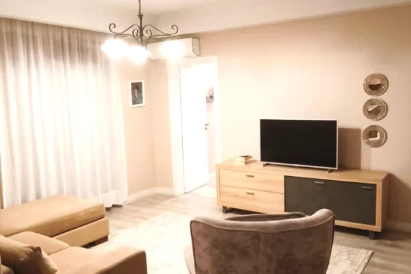 Shtepi ne shitje 1+1 ne Tirane - 350,000 Euro