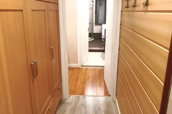 Shtepi ne shitje Apartament ne Tirane, 1+1, Mobilimi E mobiluar, Pagesa 350,000  Euro.