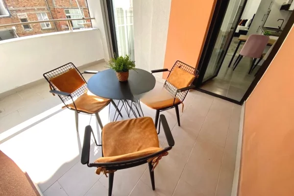 Shtepi me qera Apartament ne Tirane, 1+1, Mobilimi E mobiluar, Pagesa 700  Euro.