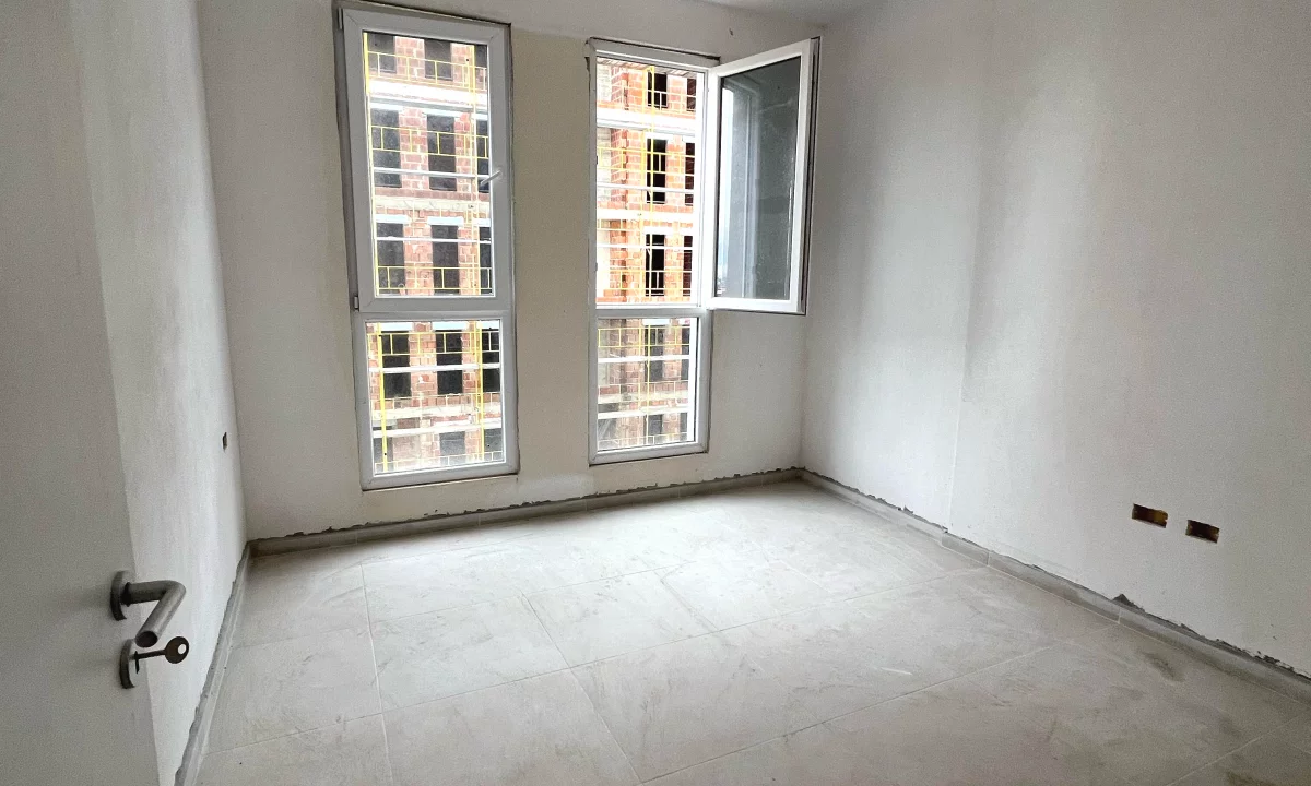 Apartment for sale in Tirana 1+1, Emty