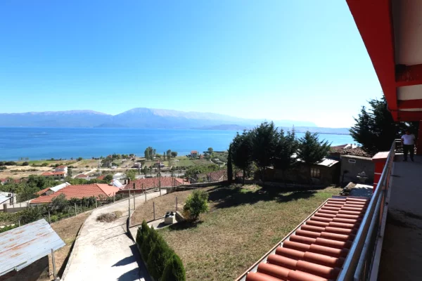 Villa di lusso in vendita a Pogradec 5+1, SemiArredato