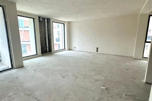 House for Sale 2+1 in Tirana - 286,280 Euro