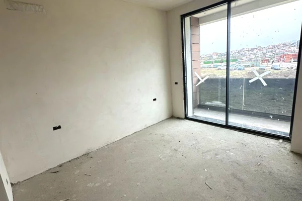 Apartment for sale in Tirana 2+1, Emty