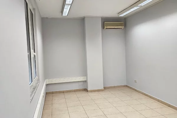 📣Jepet ambient per ZYRE me qira te Rruga e Kavajes!