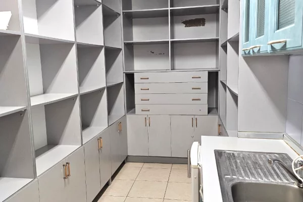 📣Jepet ambient per ZYRE me qira te Rruga e Kavajes!