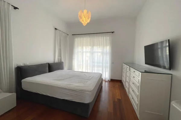 Luxury villas for rent in Tirana 4+1, Furnished