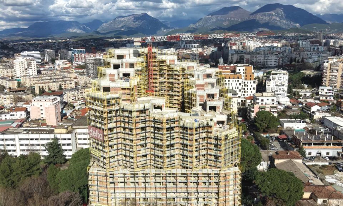 Apartment for sale in Tirana 2+1, Emty