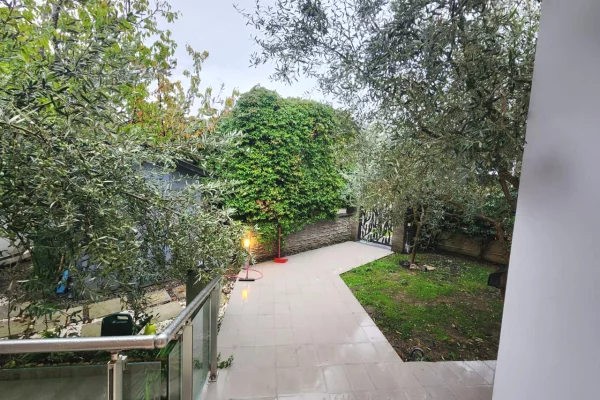 Shtepi me qera Apartament ne Tirane, 2+1, Mobilimi E mobiluar, Pagesa 1,500  Euro.