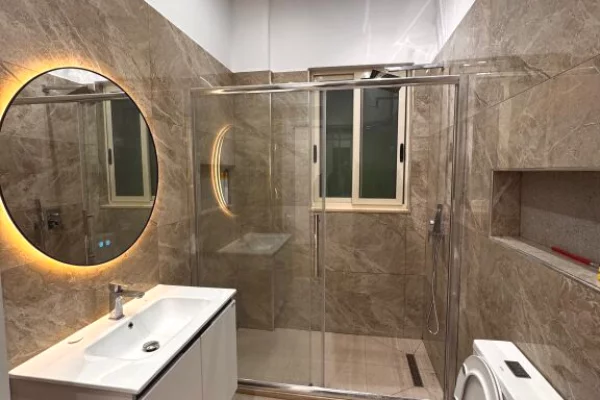 Appartamento in vendita a Tirana 1+1, Vuoto