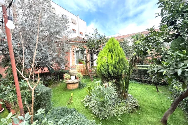 Casa privata/Indipendente in affitto a Tirana 2+1, Arredato