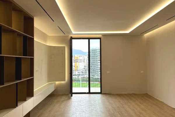 Appartamento in vendita a Tirana 2+1, Vuoto