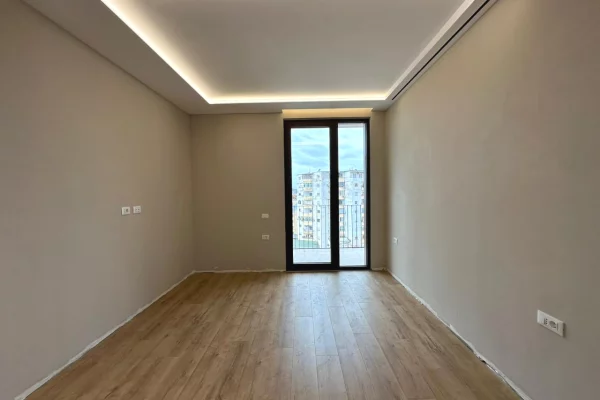 Appartamento in vendita a Tirana 2+1, Vuoto