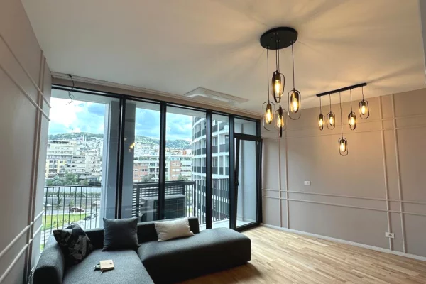 Shtepi me qera 2+1 ne Tirane - 1,800 Euro