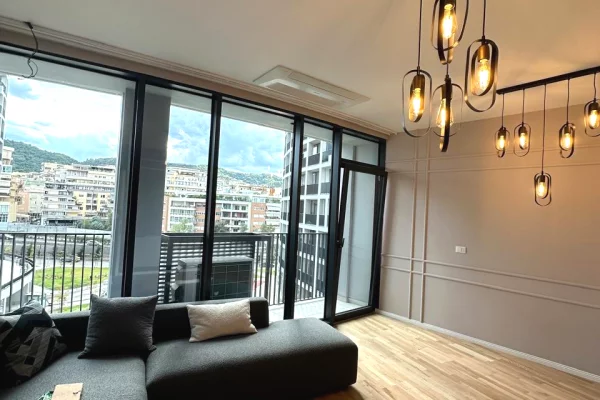 Shtepi me qera Apartament ne Tirane, 2+1, Mobilimi E mobiluar, Pagesa 1,800  Euro.