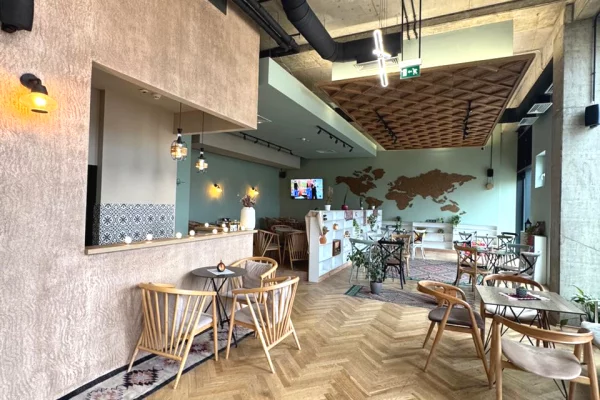 🔥Shitet biznesi bar kafe 📍 prane aeroportit ne Rinas, Tirane!