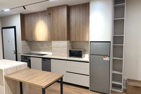 Appartamento in affitto a Tirana 2+1, Arredato