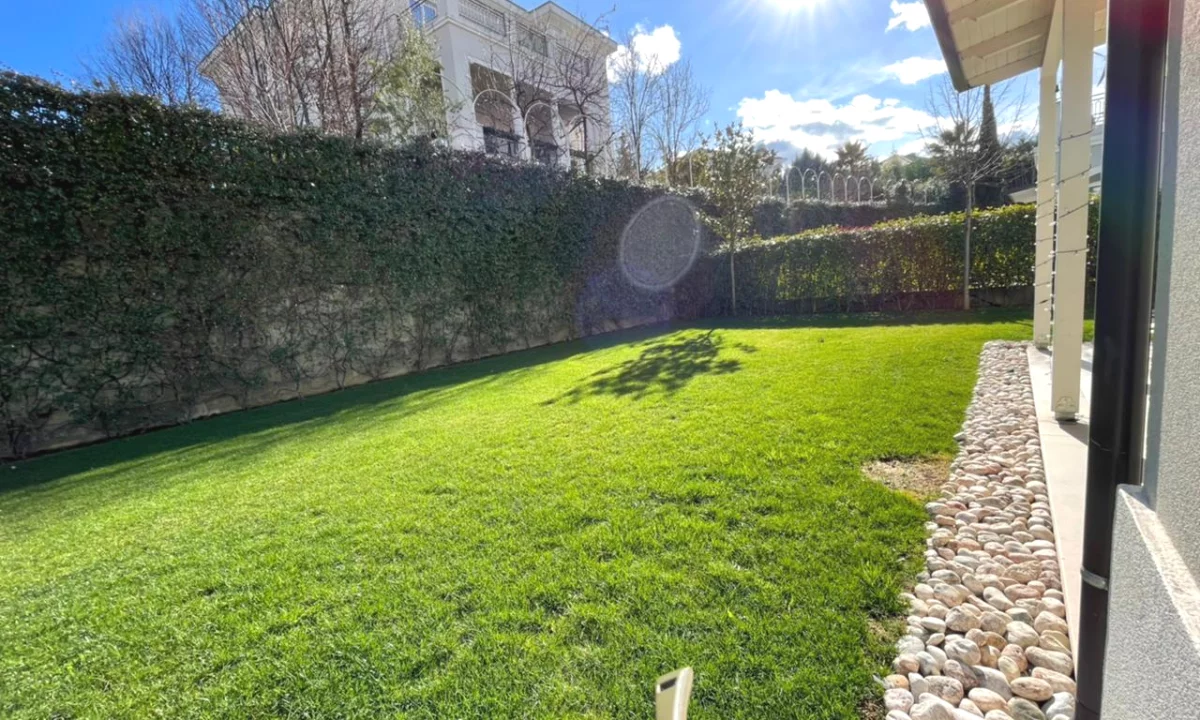 Luxury villas for rent in Tirana 4+1, Furnished