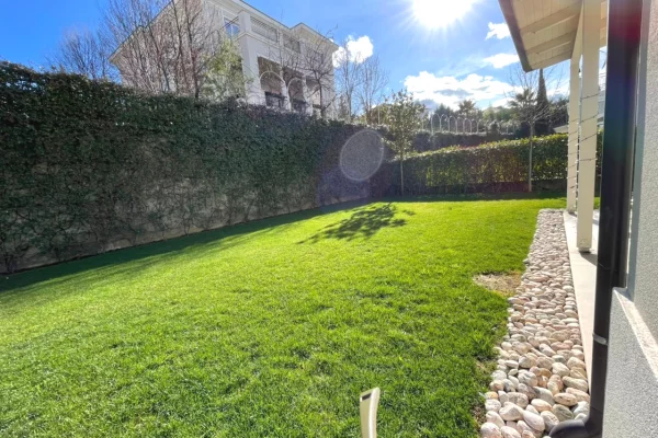 House for Rent 4+1 in Tirana - 4,500 Euro