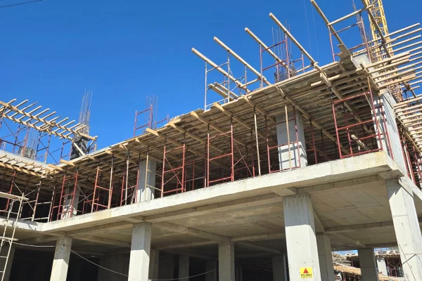 Appartamento in vendita a Tirana 1+1, Vuoto