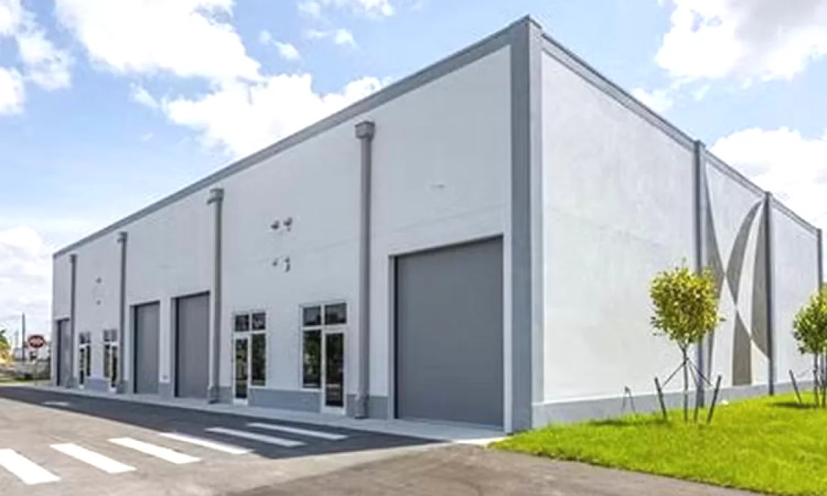 📍 Kapanon per Shitje 🛣️ Autostrada Tirane-Durres, KM 5